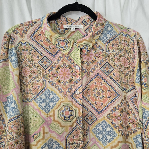 Rose & Olive Multicolor Geometric Button Up Blouse/Top Plus Size 1X - Picture 3 of 11